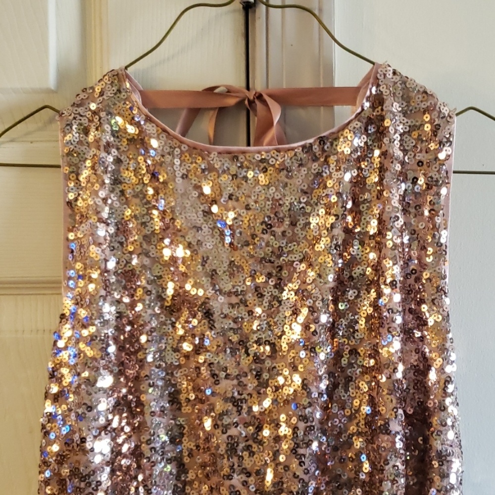 NWT NY&Co. Rose gold sequin dress size L.